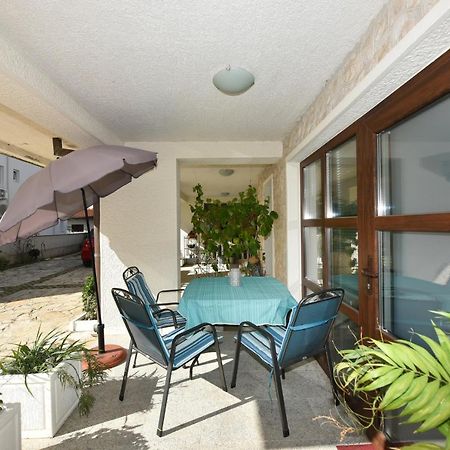 Lovely Apartment In The Groundfloor Zara Esterno foto